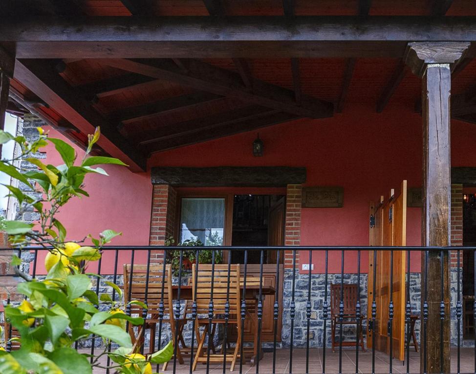 וילאביצ'יוסה Apartamentos Miradorderodiles La Ria מראה חיצוני תמונה
